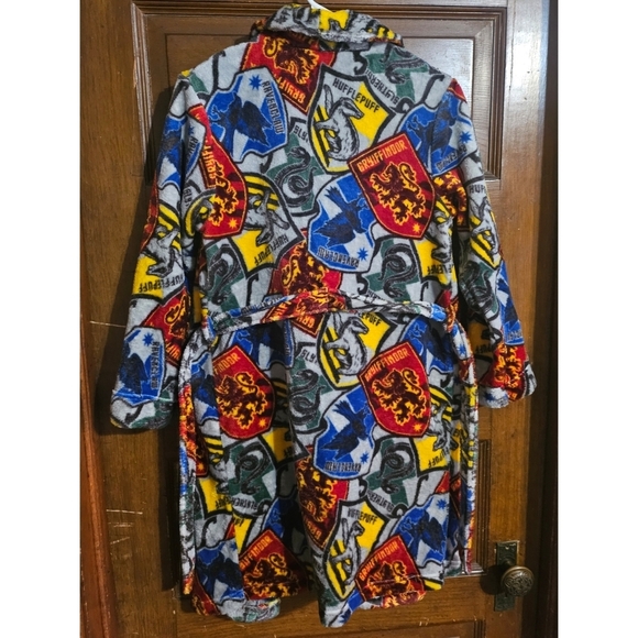 Harry Potter Plush Boy's Robe - Picture 4 of 15